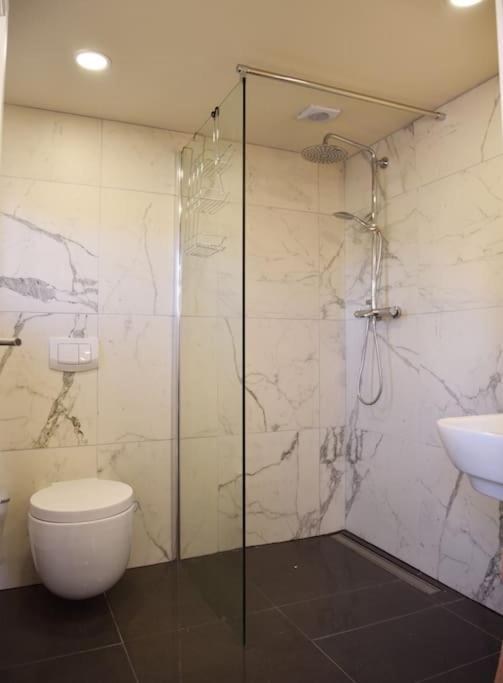 Forsthaus Lelkendorf / Ferienwohnung מראה חיצוני תמונה